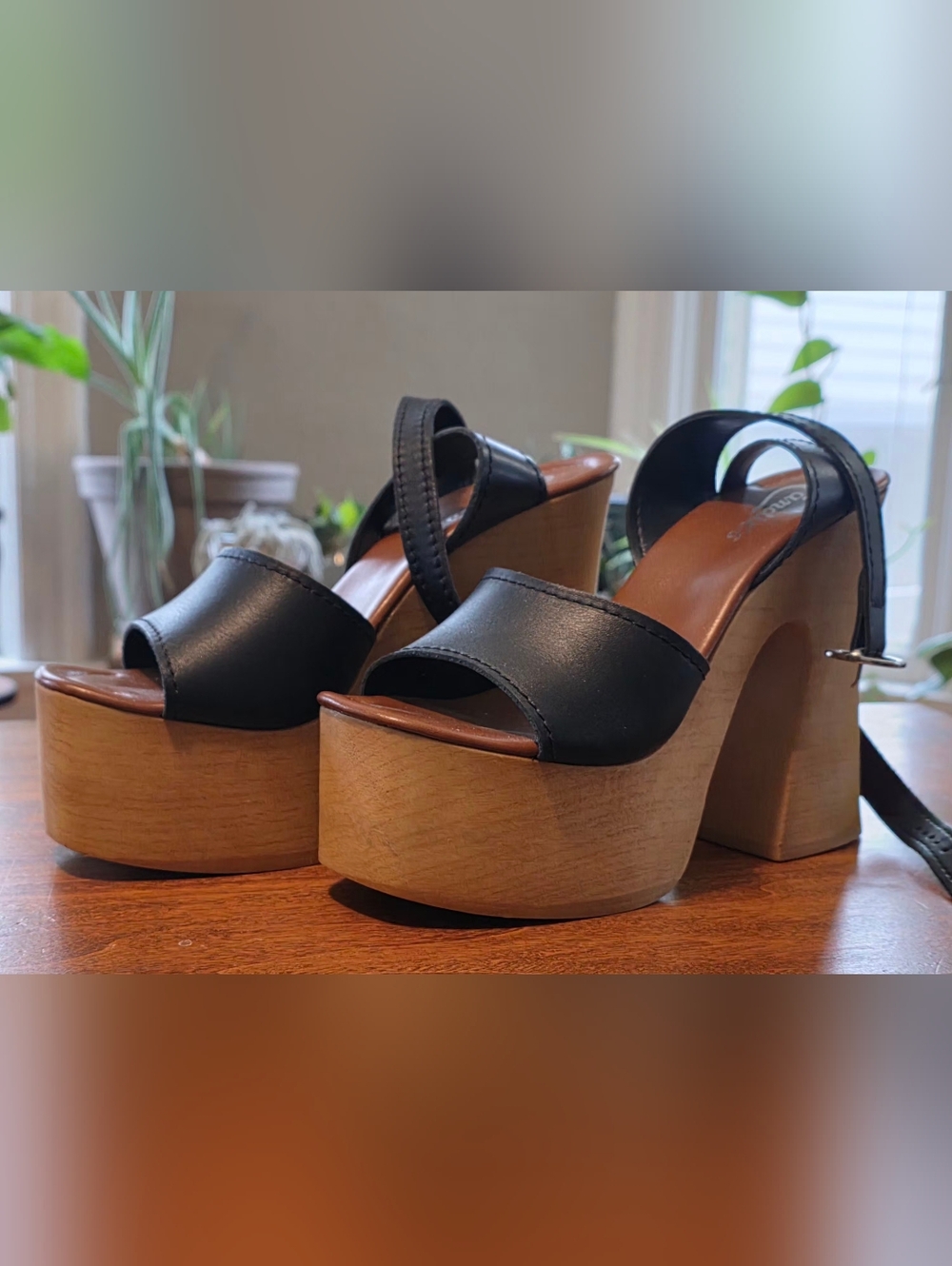Candie's Platform Sandals